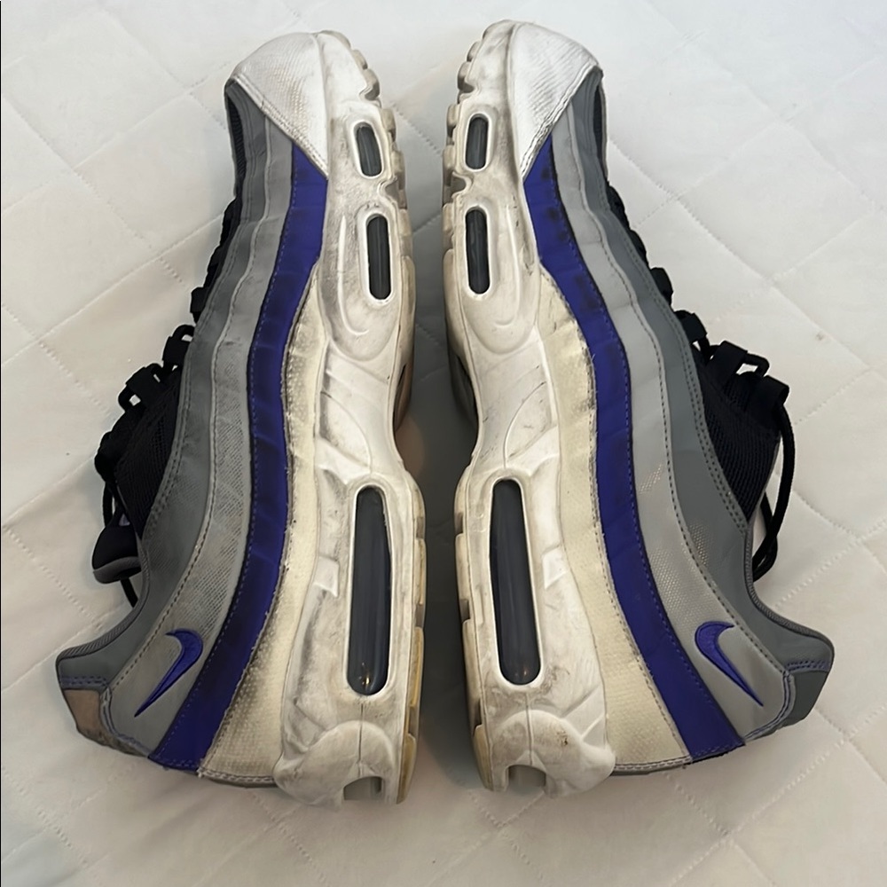 Size 15 Men's Nike Air Climax Black and Gray Sneakers - Picture 7 of 8